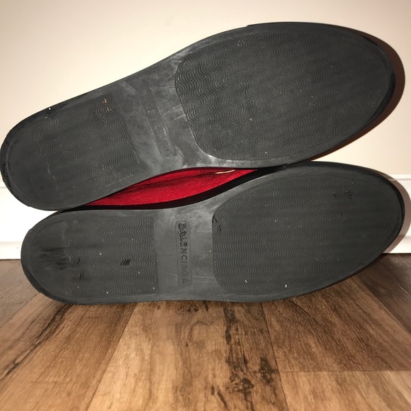 Balenciaga Arena Red stingray Sneaker. Size US13 - Picture 4 of 8
